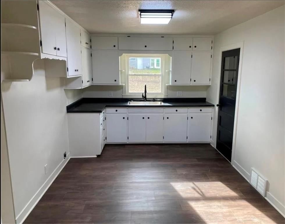 3104 Faraon Street — photo 2