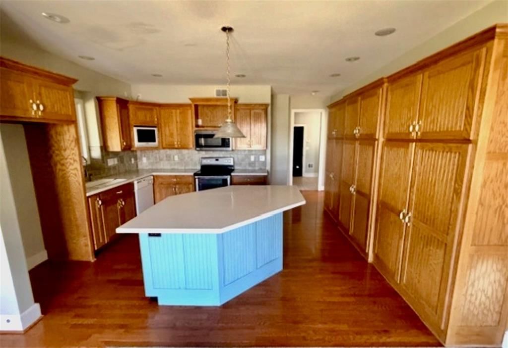 22367 S MADISON Street — photo 7
