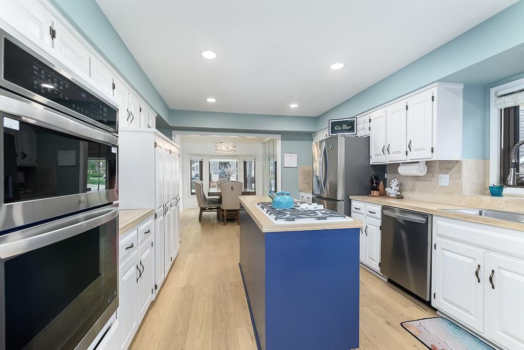 12434 W 85TH Terrace — photo 4