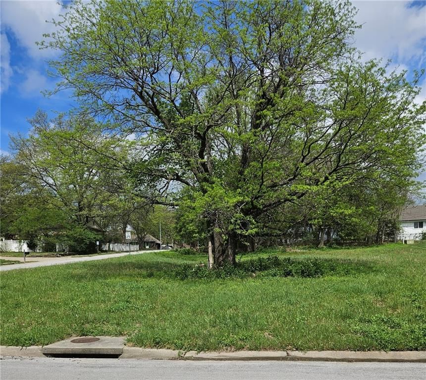 13400 E 53rd Terrace — photo 3