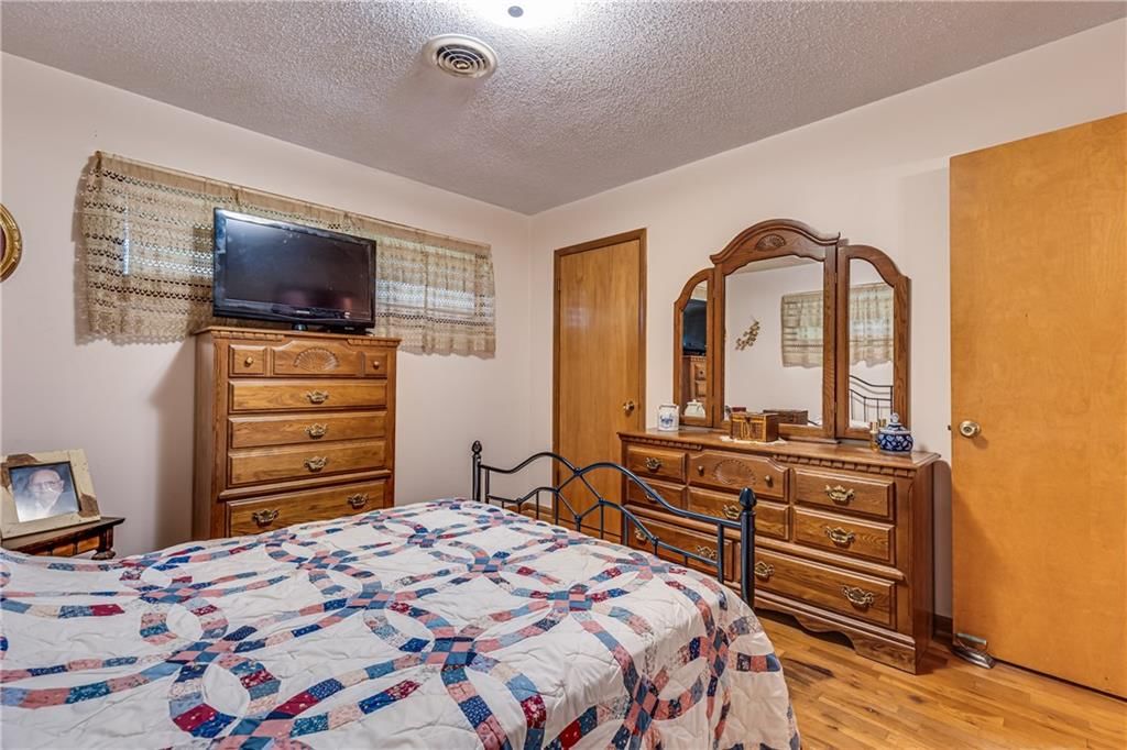 601 S Mulberry Street — photo 17
