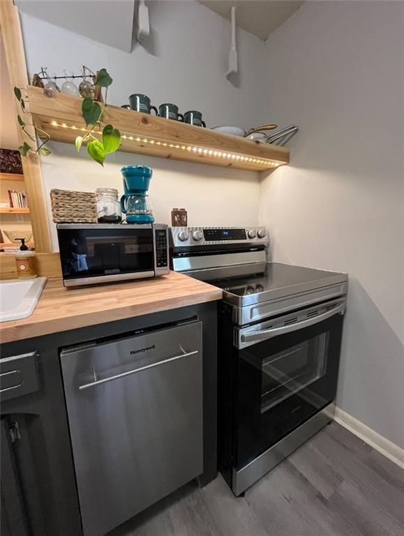 303 Mcgoodwin Avenue — photo 6
