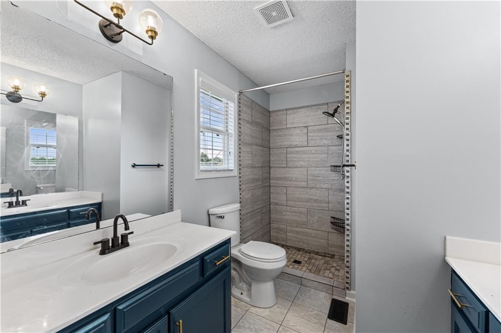16400 Speaker Avenue — photo 17