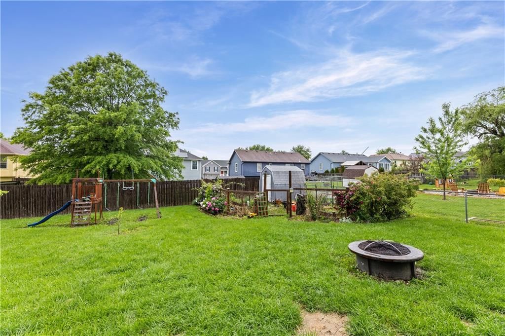 16400 Speaker Avenue — photo 38