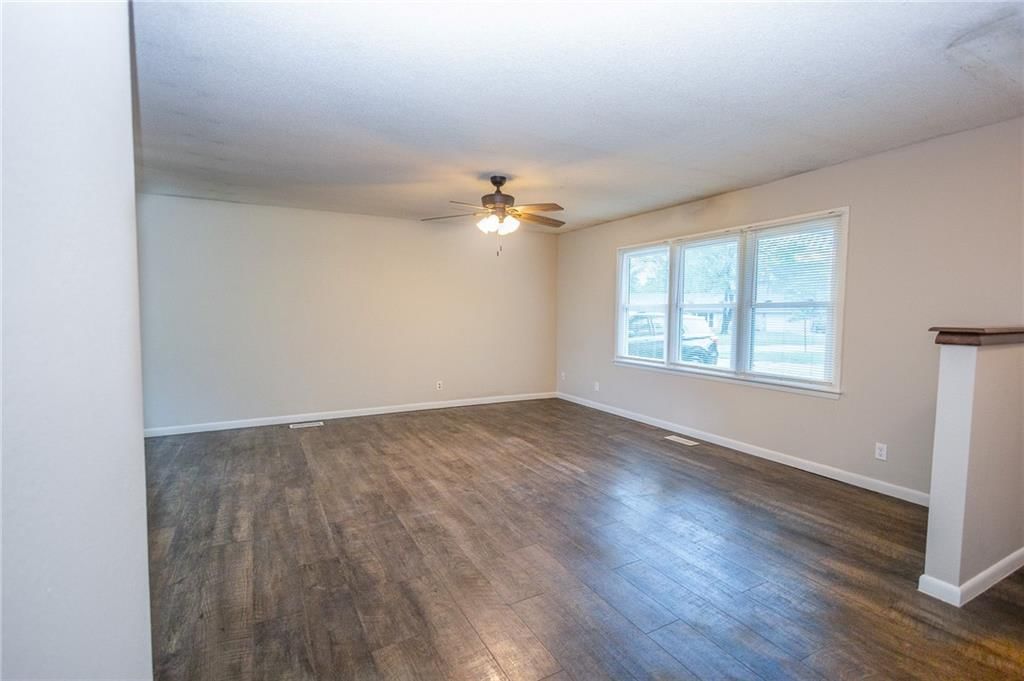 2411 Grand Lane — photo 14