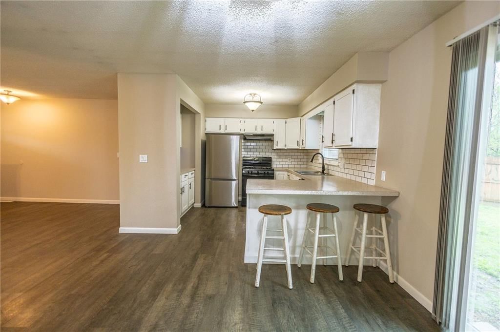 2411 Grand Lane — photo 17