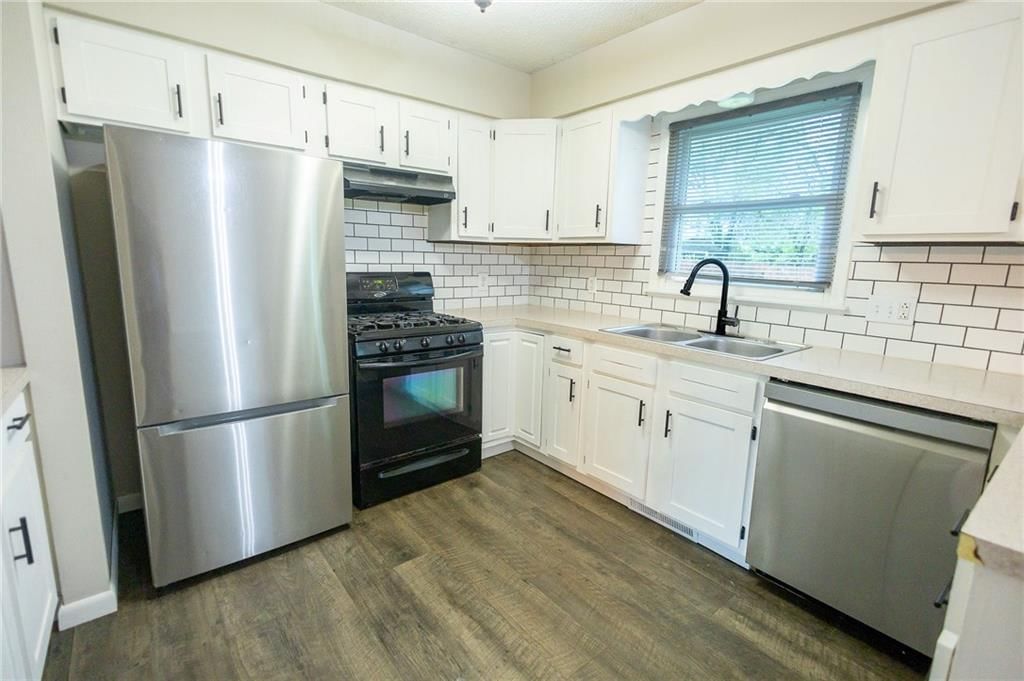 2411 Grand Lane — photo 18