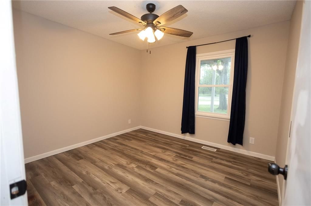 2411 Grand Lane — photo 27