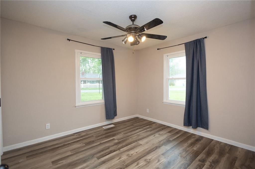 2411 Grand Lane — photo 30
