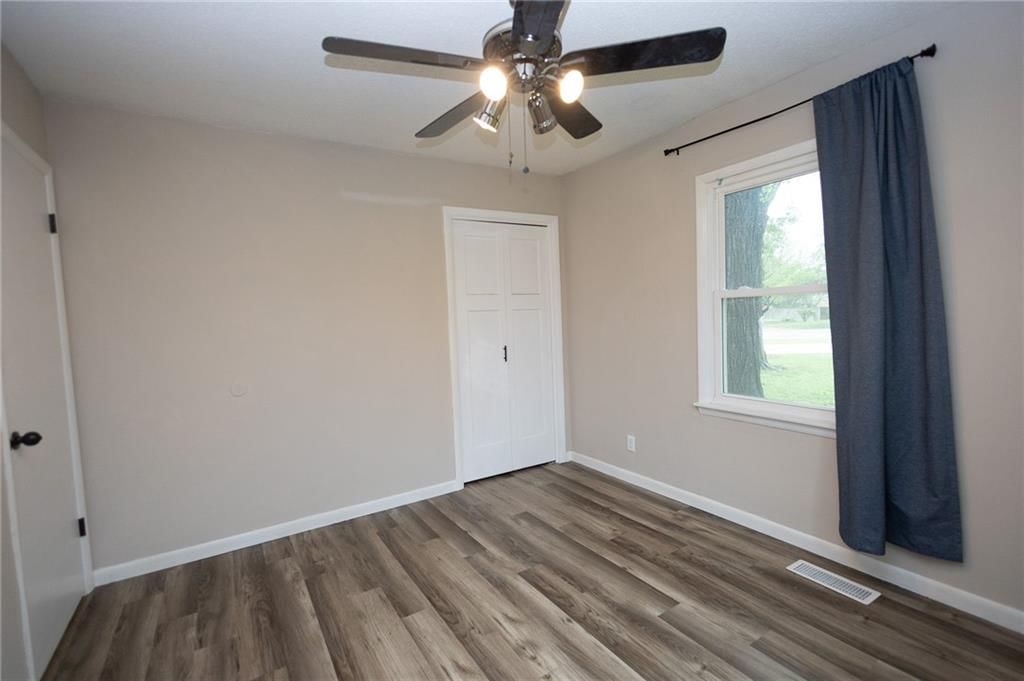 2411 Grand Lane — photo 32
