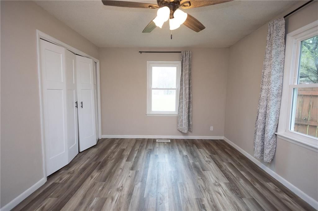 2411 Grand Lane — photo 34