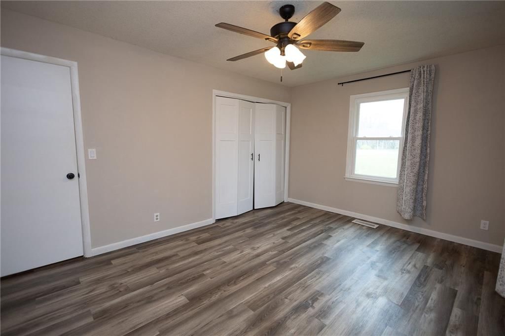 2411 Grand Lane — photo 35