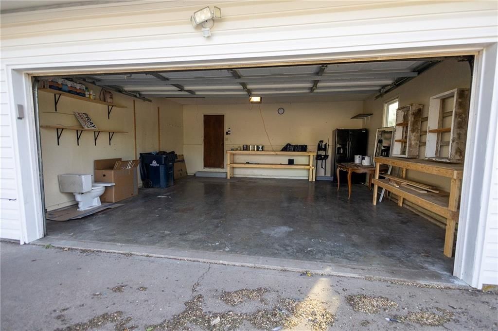 2411 Grand Lane — photo 40