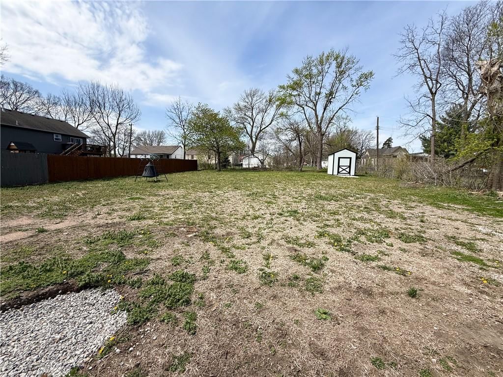 210 S Franklin Street — photo 19