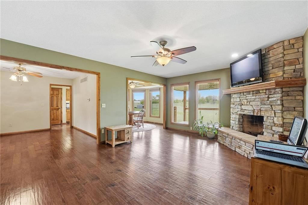 6520 Malcolm Lake Road — photo 3