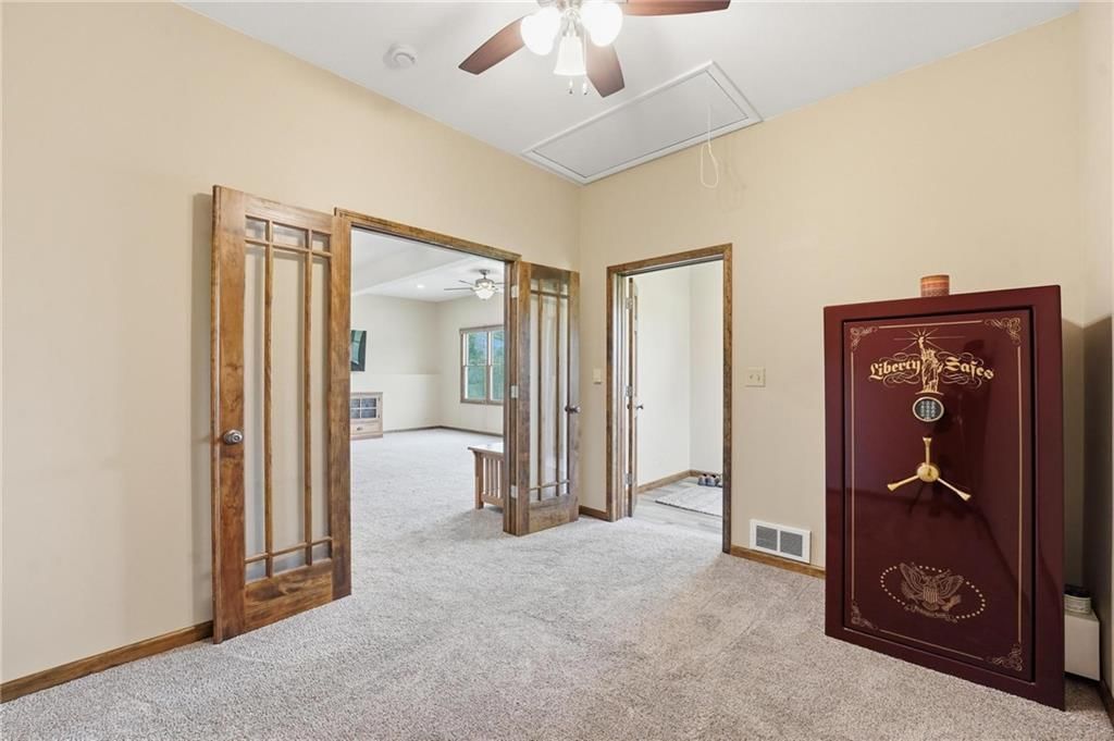 6520 Malcolm Lake Road — photo 32