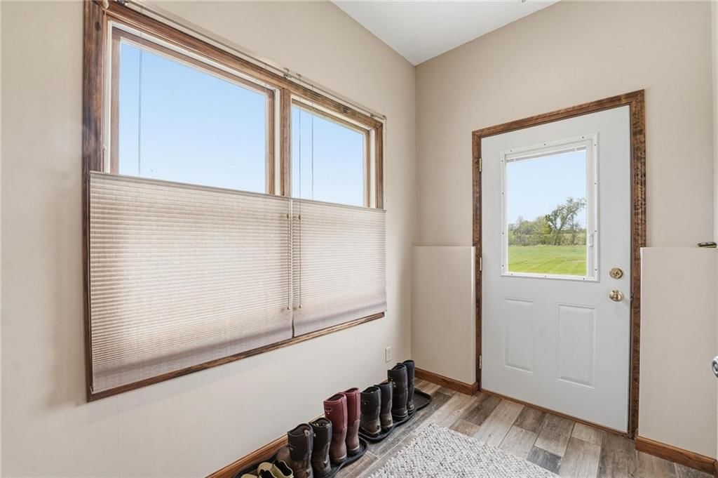 6520 Malcolm Lake Road — photo 34