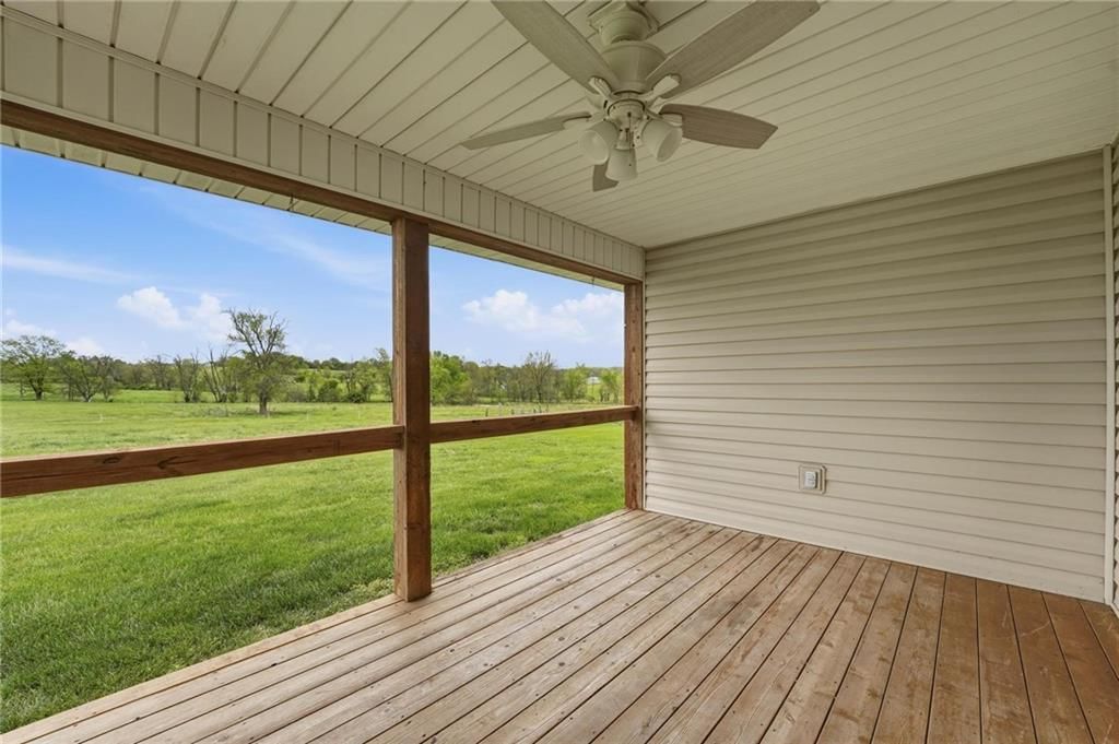 6520 Malcolm Lake Road — photo 42