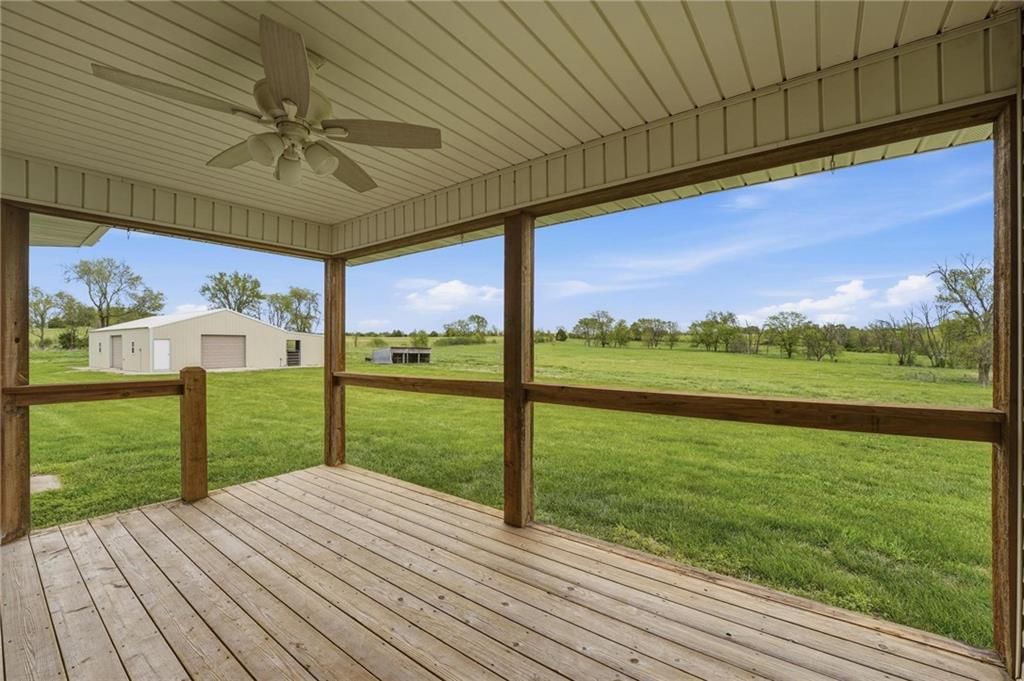 6520 Malcolm Lake Road — photo 43