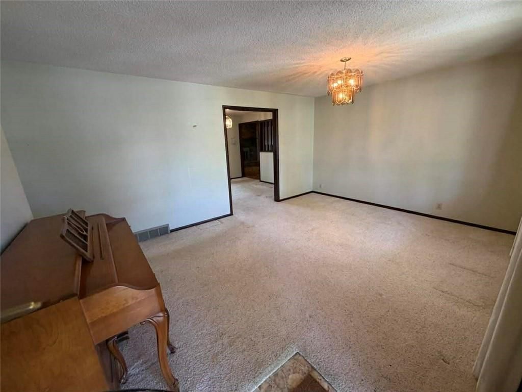5524 S 39th Terrace — photo 8