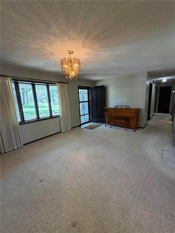 5524 S 39th Terrace — photo 9