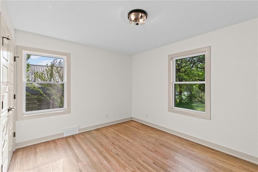 405 W 6th Street — photo 19