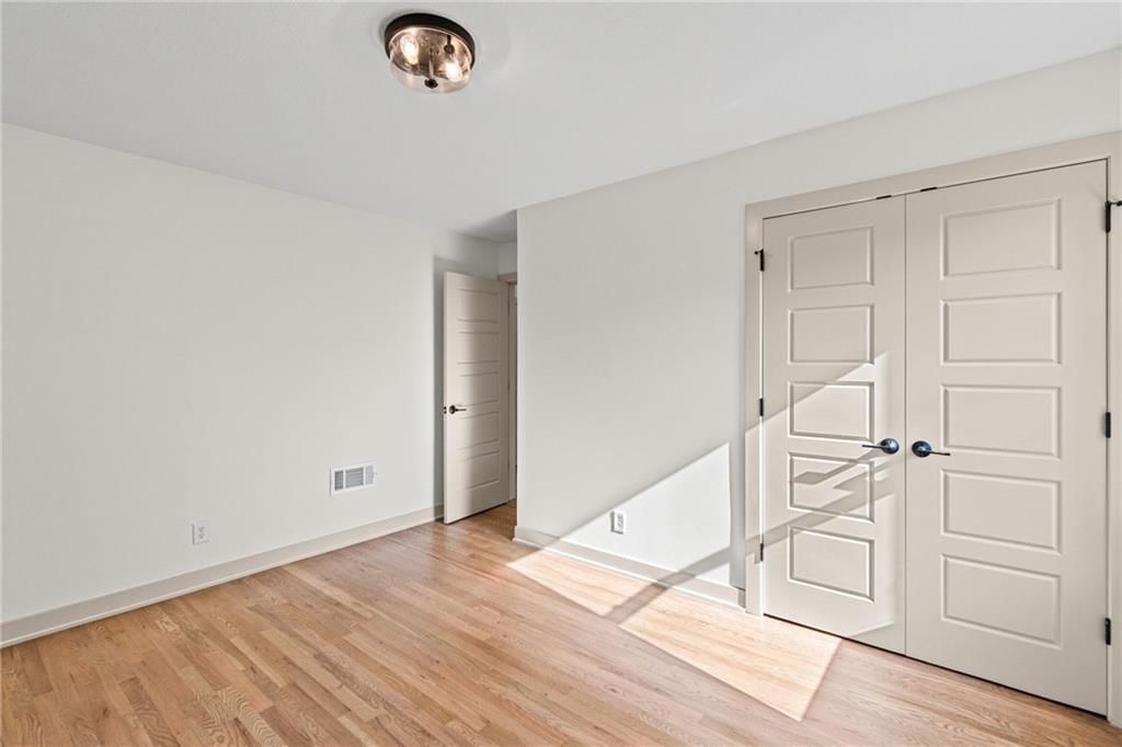 405 W 6th Street — photo 21