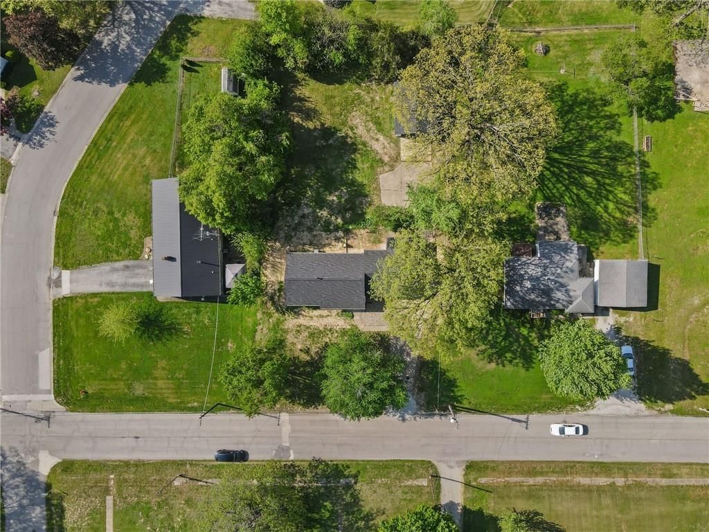405 W 6th Street — photo 33