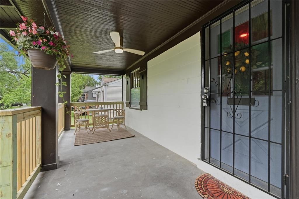 6112 Tracy Avenue — photo 5