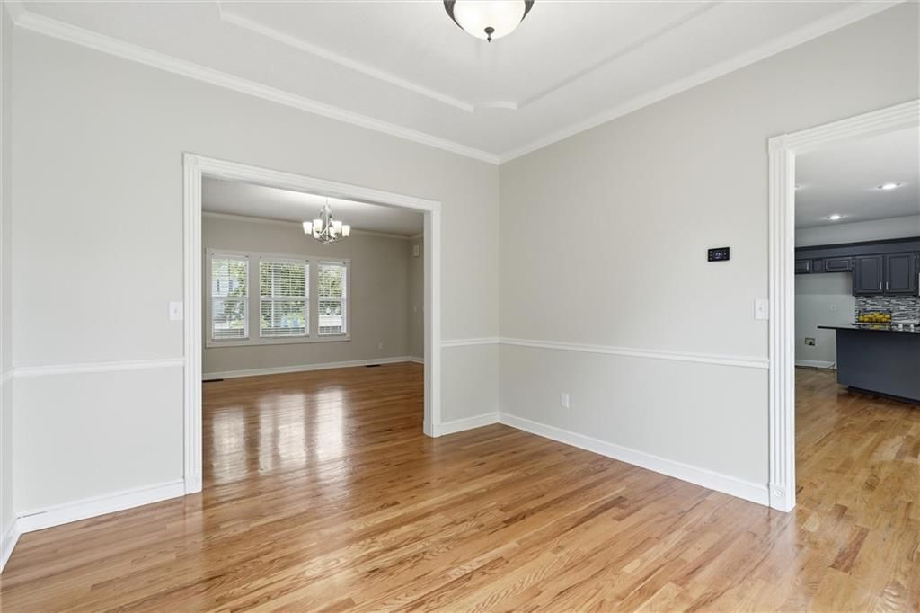 905 Paw Paw Lane — photo 9