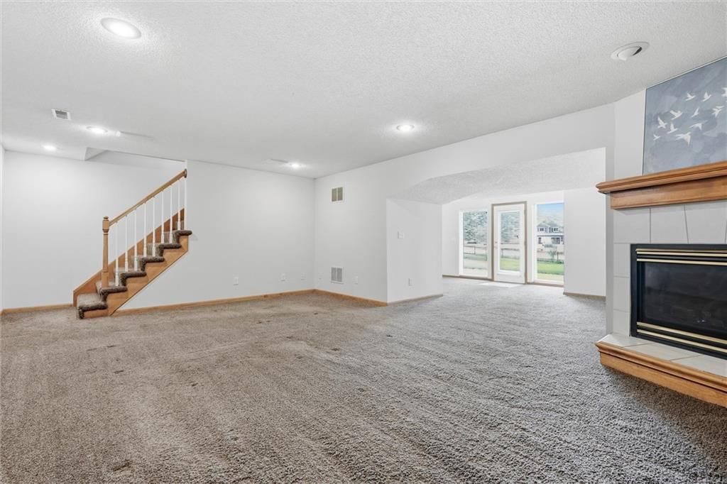 905 Paw Paw Lane — photo 26
