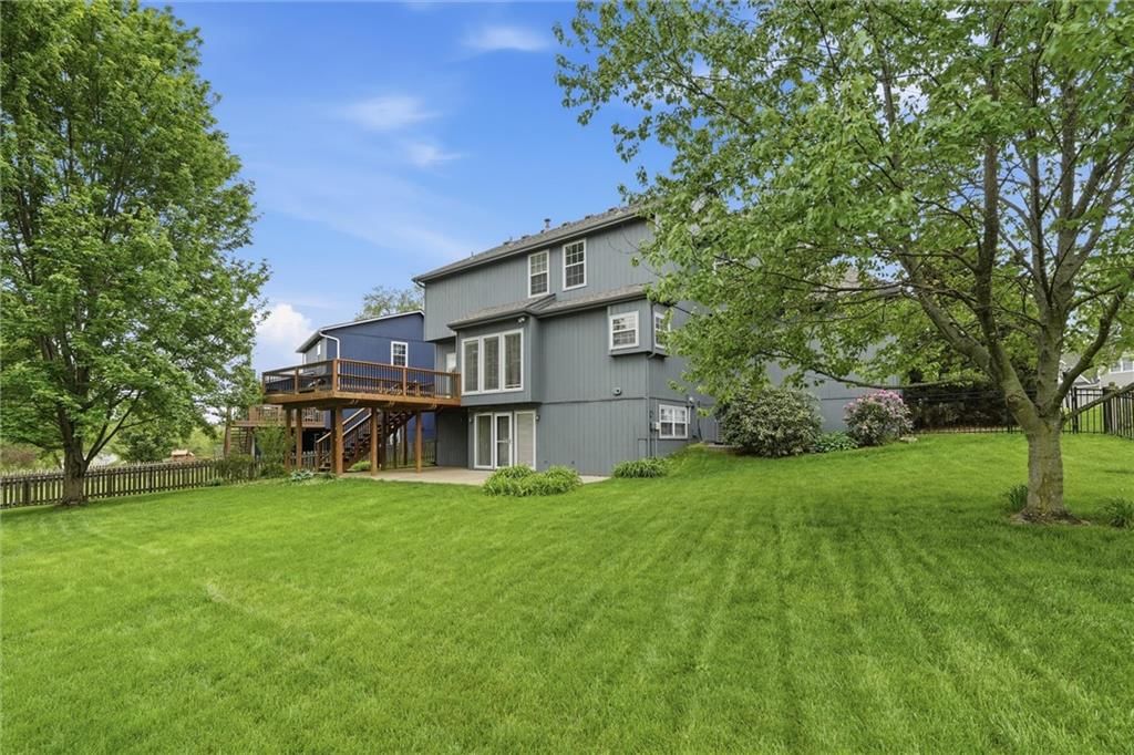 905 Paw Paw Lane — photo 34