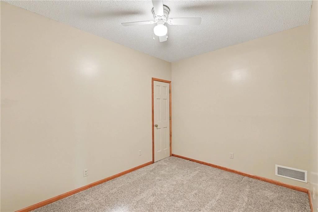 2401 SW Whispering Creek Court — photo 30