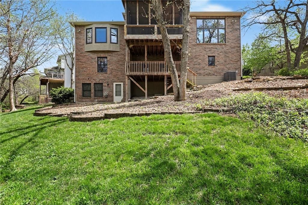 2401 SW Whispering Creek Court — photo 42