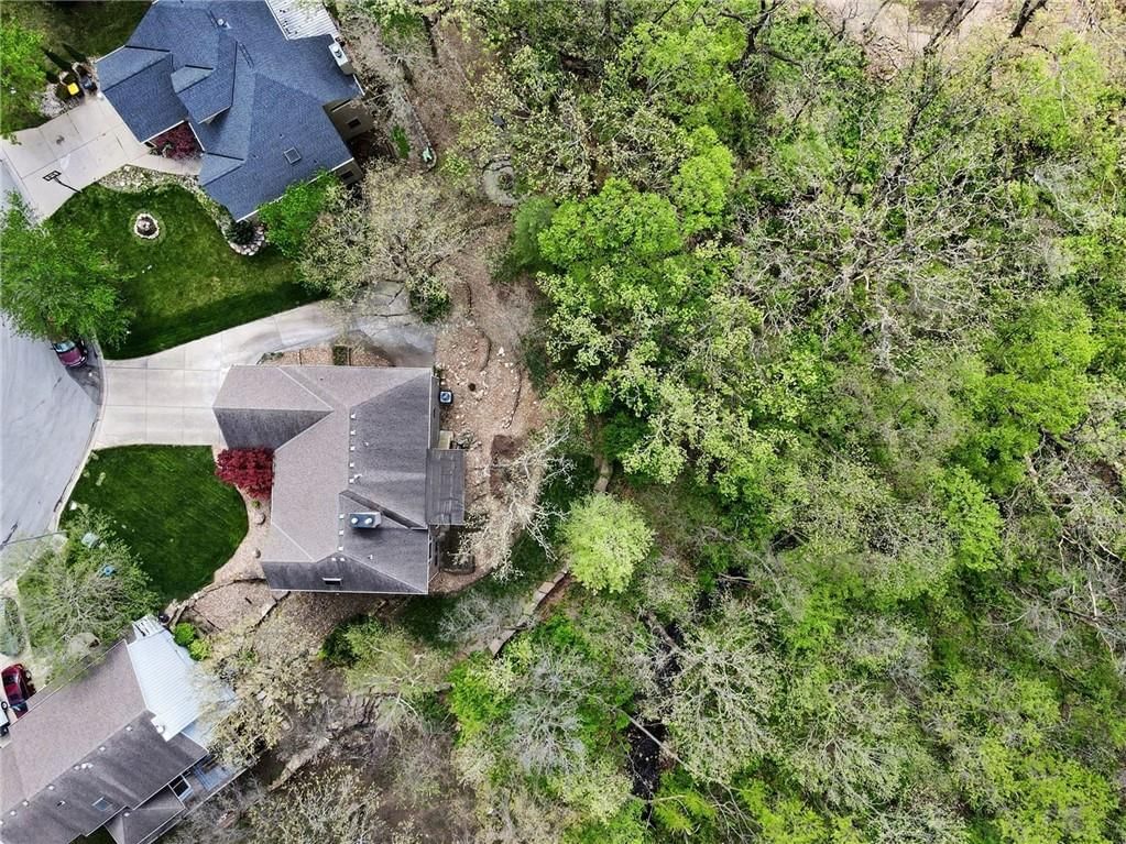 2401 SW Whispering Creek Court — photo 44