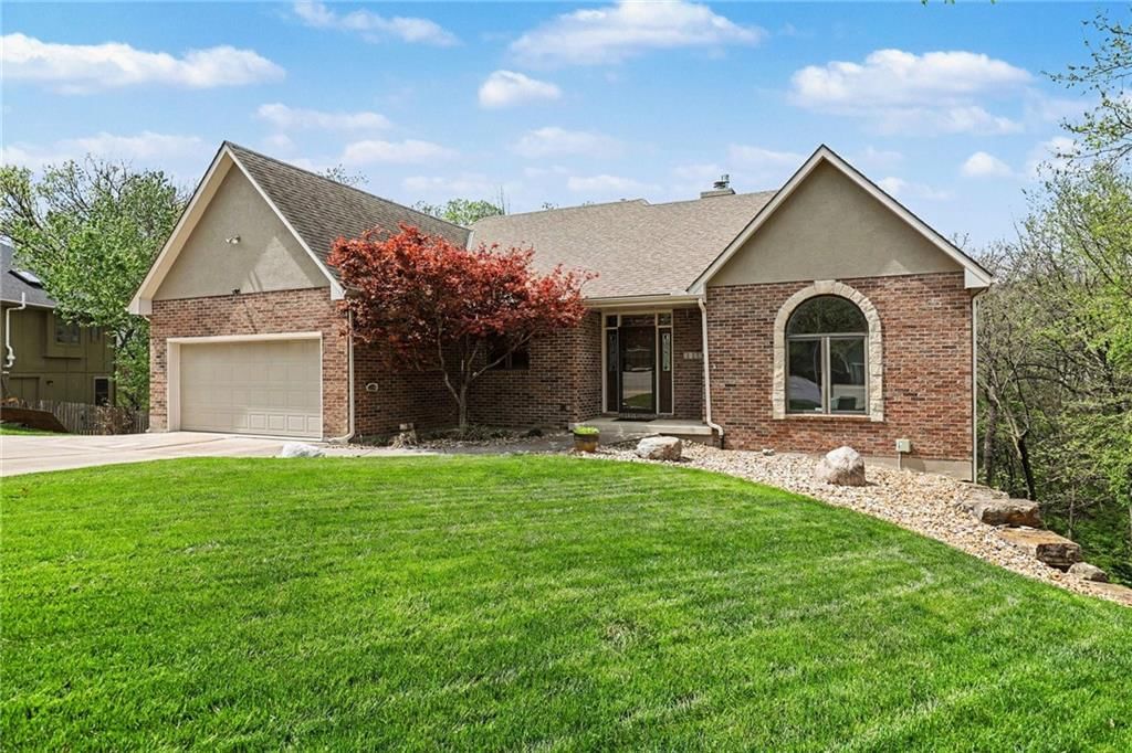 2401 SW Whispering Creek Court — photo 52