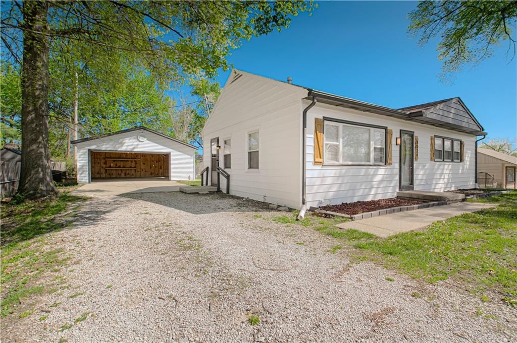 8024 Armstrong Avenue — photo 32