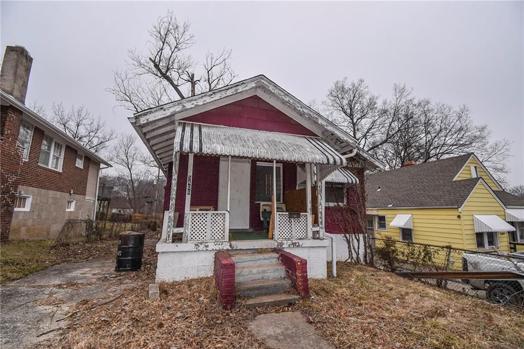 5406 Jackson Avenue — photo 2