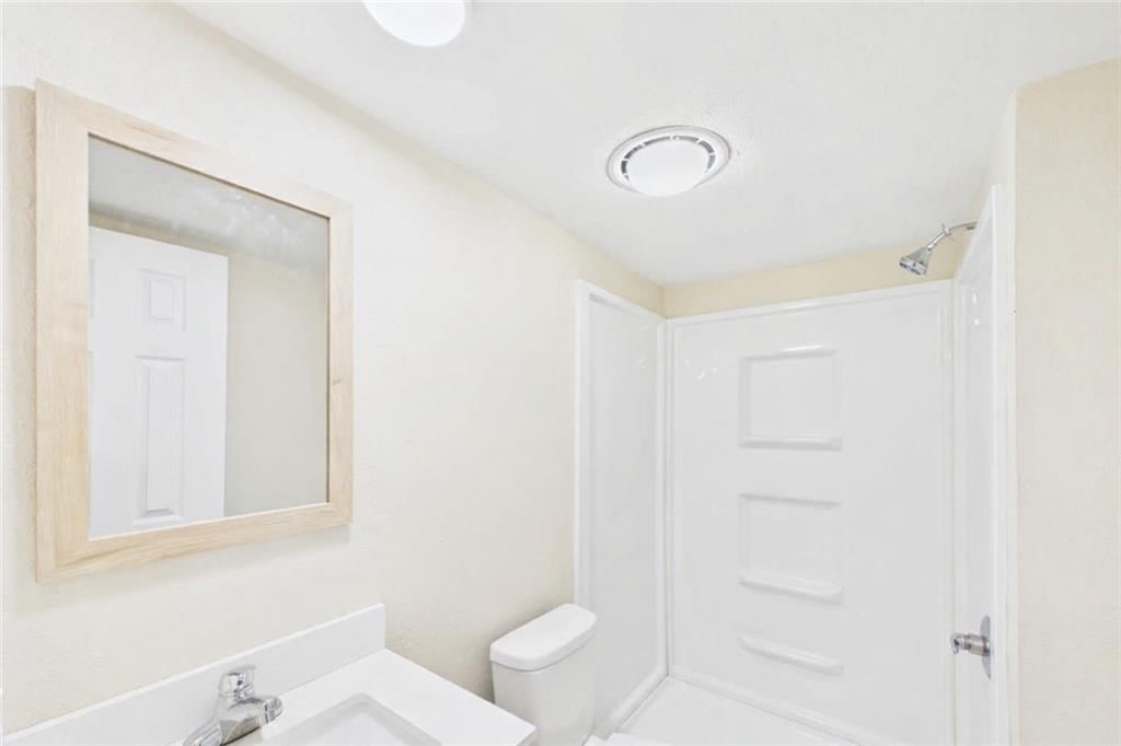 204 N Washington Street — photo 7