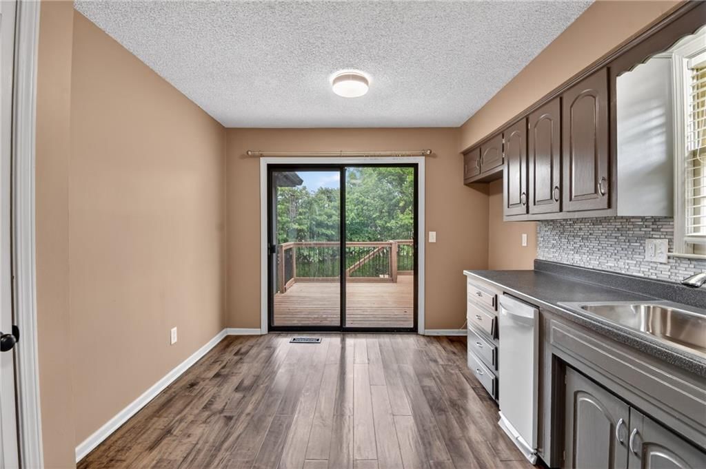 3011 Tepee Avenue — photo 10