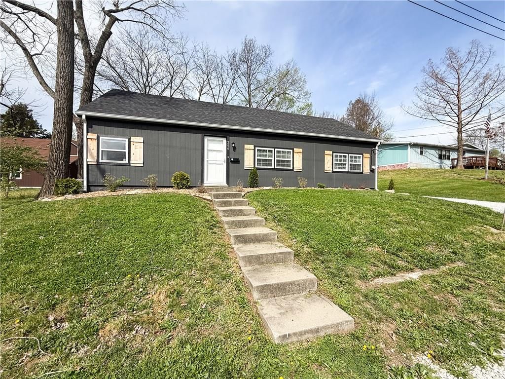 200 N Harrison Street — photo 2