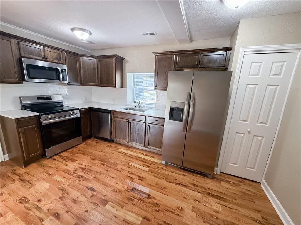 200 N Harrison Street — photo 11
