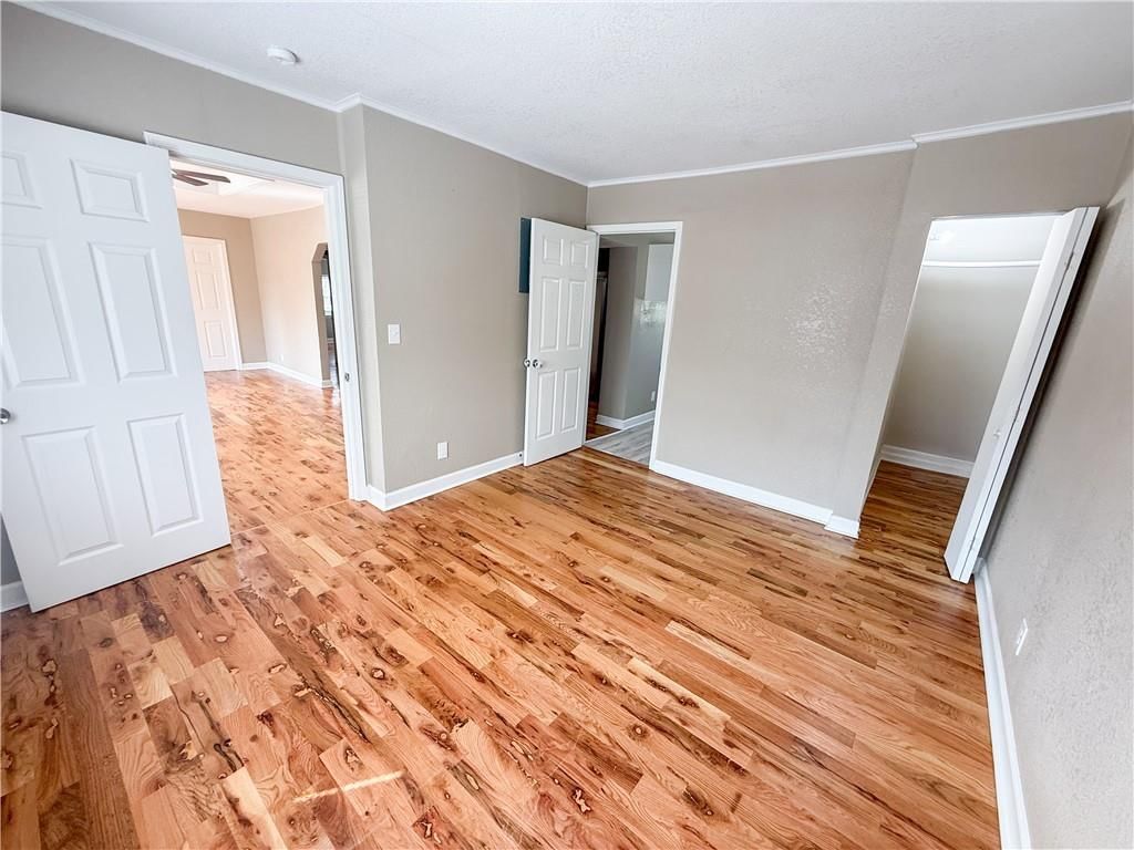 200 N Harrison Street — photo 16