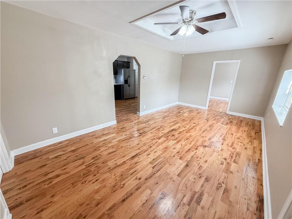200 N Harrison Street — photo 17