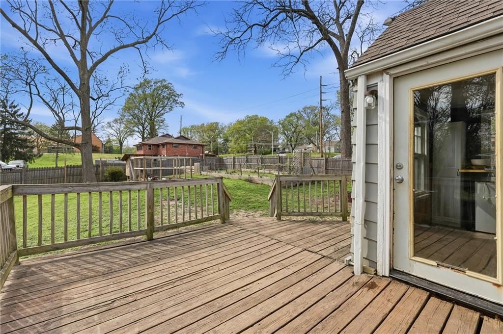 Photo 18 of 30 - 3032 N 63rd Street, Kansas City, KS 66104