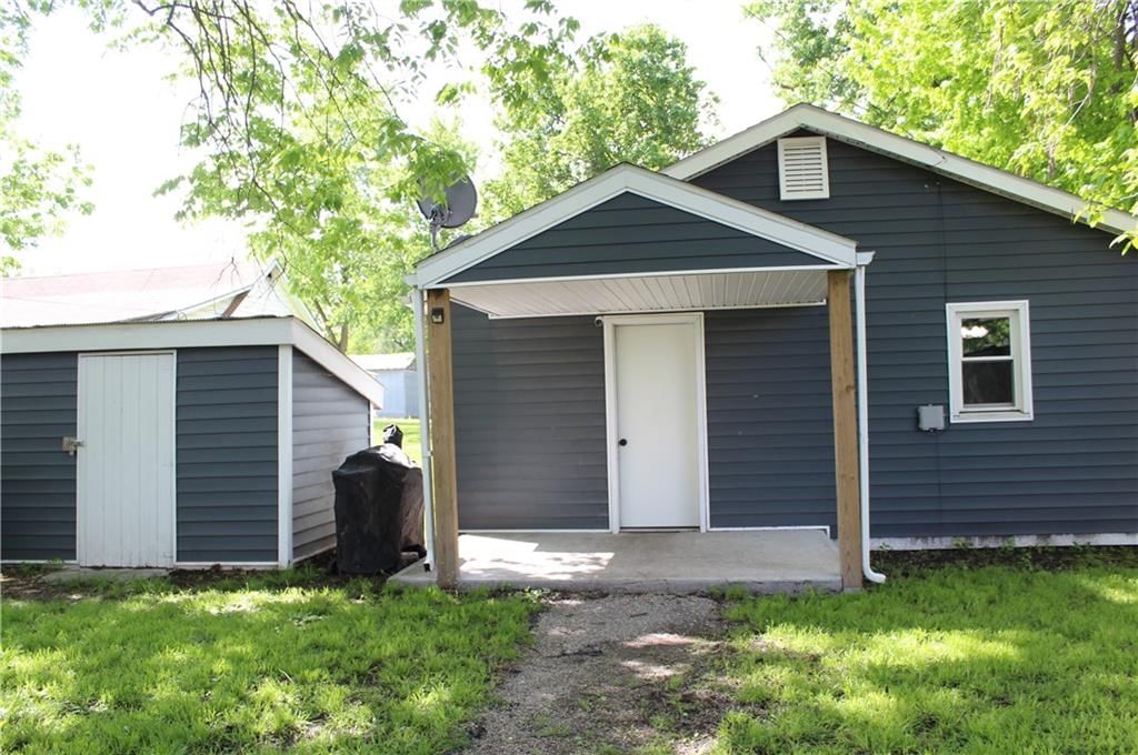 220 W 6th Street — photo 10