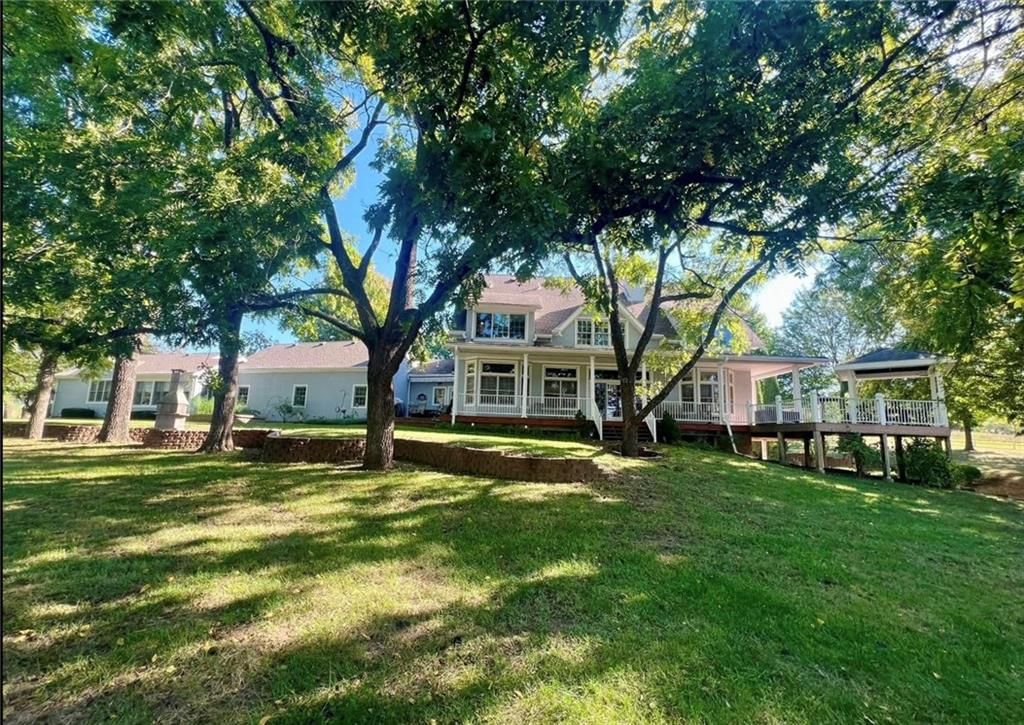723 S 138th Street, Bonner Springs, KS