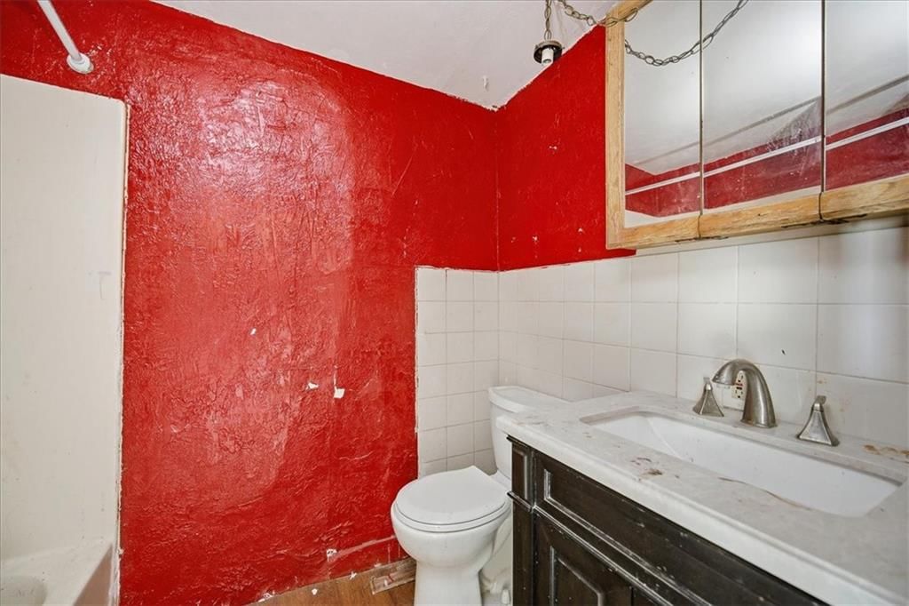 563 E Park Street — photo 7