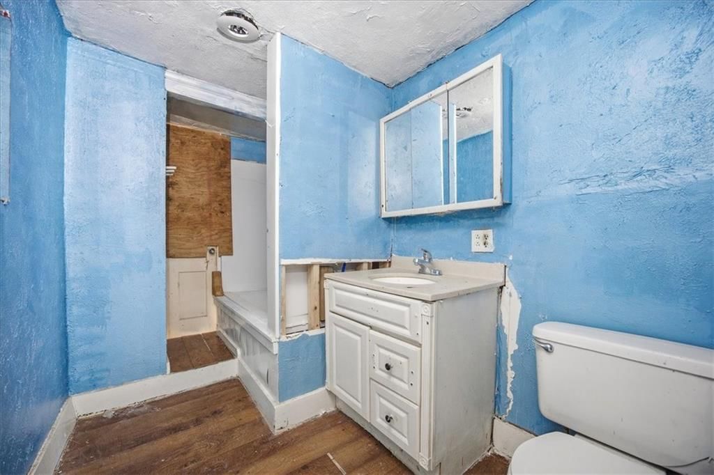 563 E Park Street — photo 11