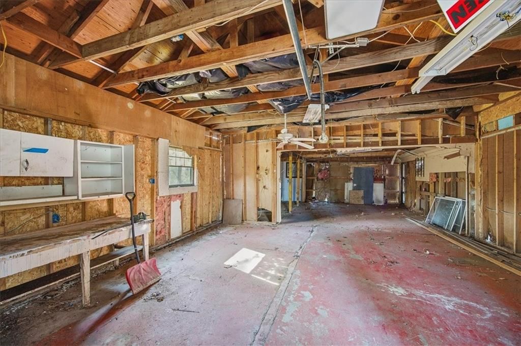 563 E Park Street — photo 30